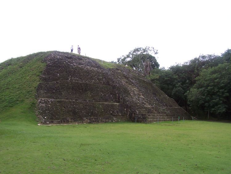 Xunantunich — Small Pyramid