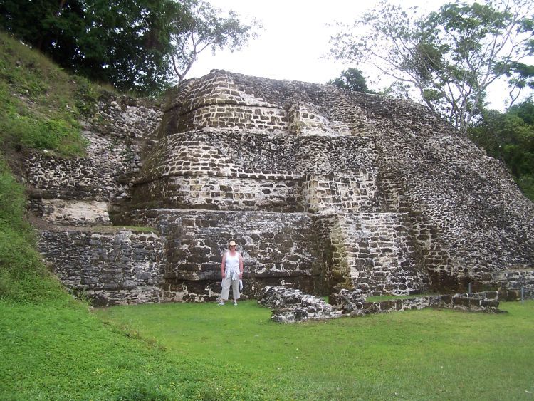 Xunantunich — Jan