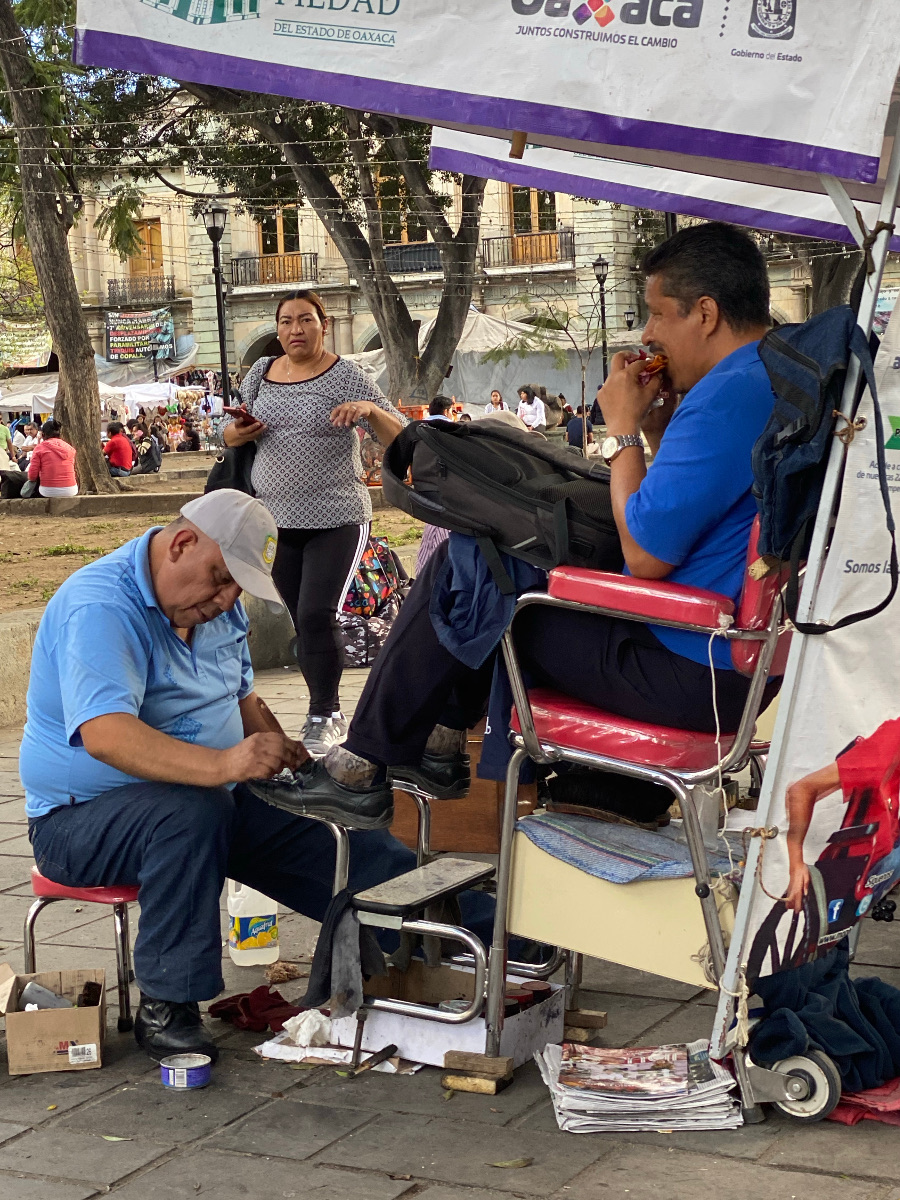 Shoeshine Guy