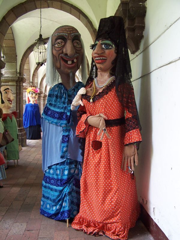 Papier Mache dolls at Bellas Artes