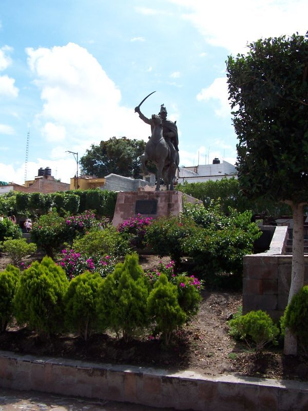 Statue of Allende