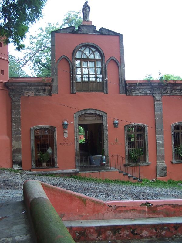 Front of the Pricey Casa Sierra Nevada Hotel en el Parque